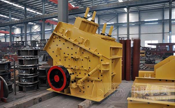 反擊式制砂機(jī)